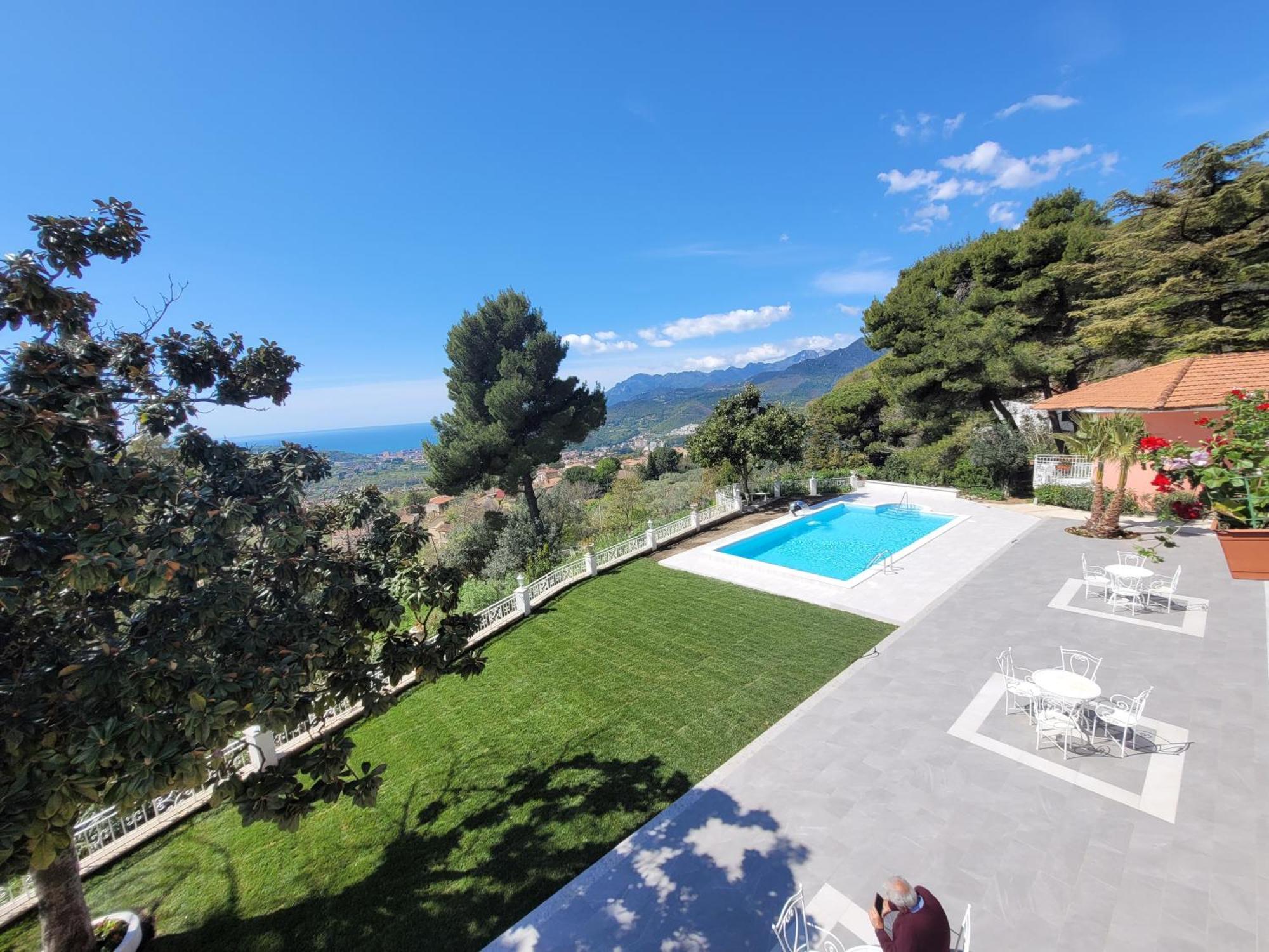Villa Esmeralda Salerno Exterior foto